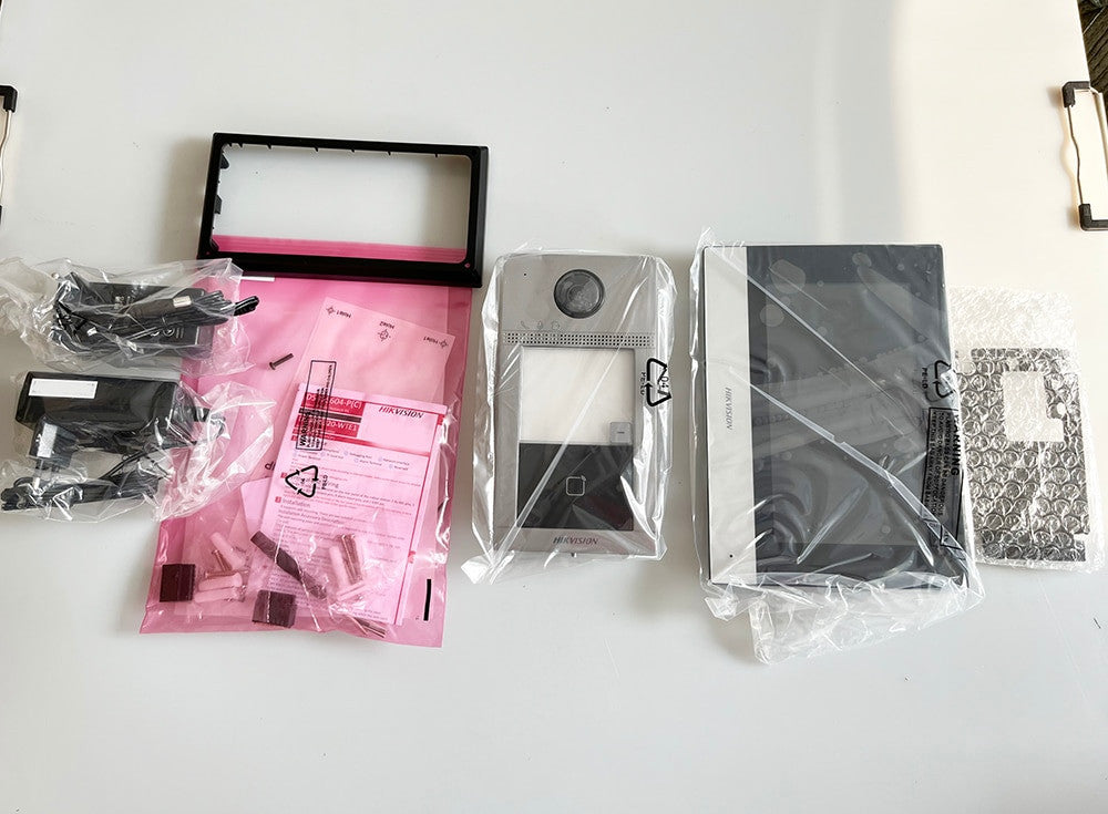 Kit visiophone IP Wi-Fi Hikvision avec écran couleur de 7 pouces